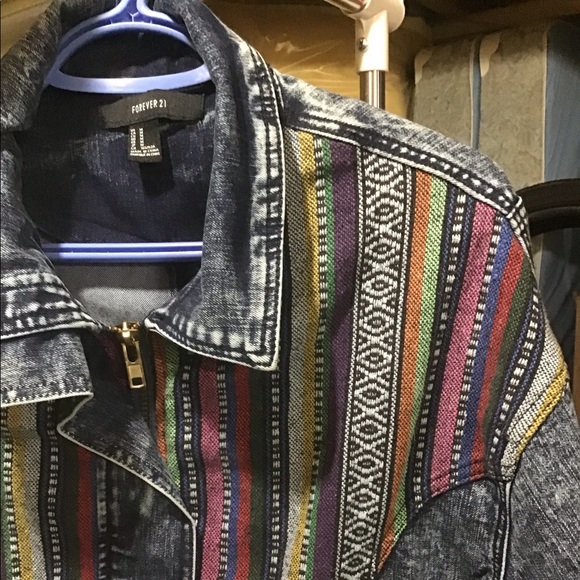 NWOT Forever 21 Denim jacket - Picture 3 of 5